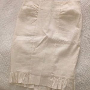 Fitted skirt